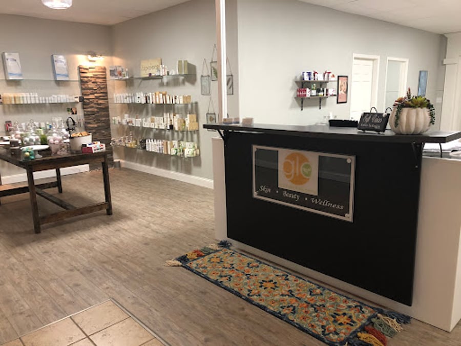 glo facial spa & skin center