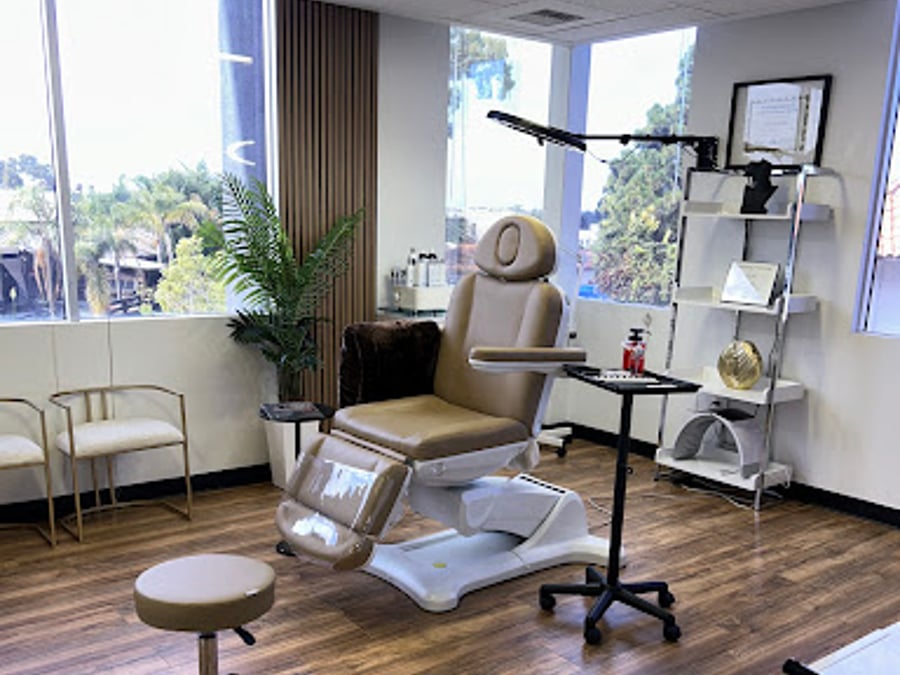 E&G Aesthetic Institute - Plastic Surgery & Med Spa Newport Beach