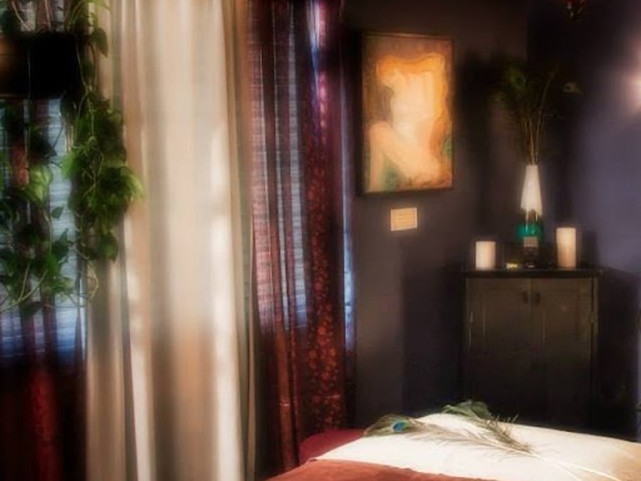 Shelly Varelli Holistic Therapy & Birth Services.