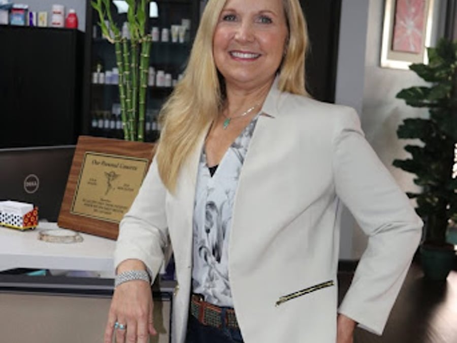 Dr. Jennifer Kessmann Functional Medicine