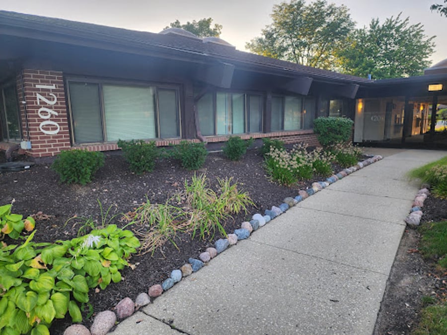 Radiant Life Holistic Wellness Center - Naperville