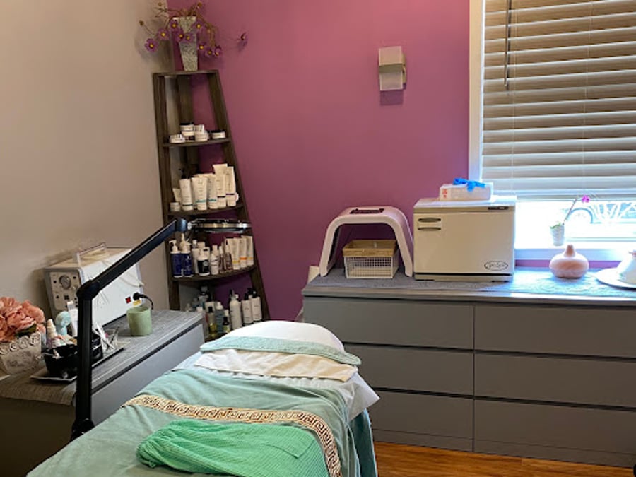 Nilou MedSpa