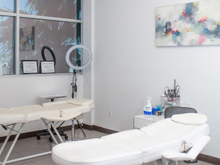 Bella Vita Aesthetics & Lashes