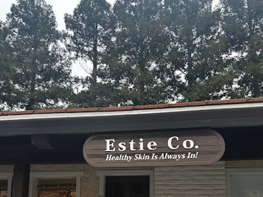 Estie Co!