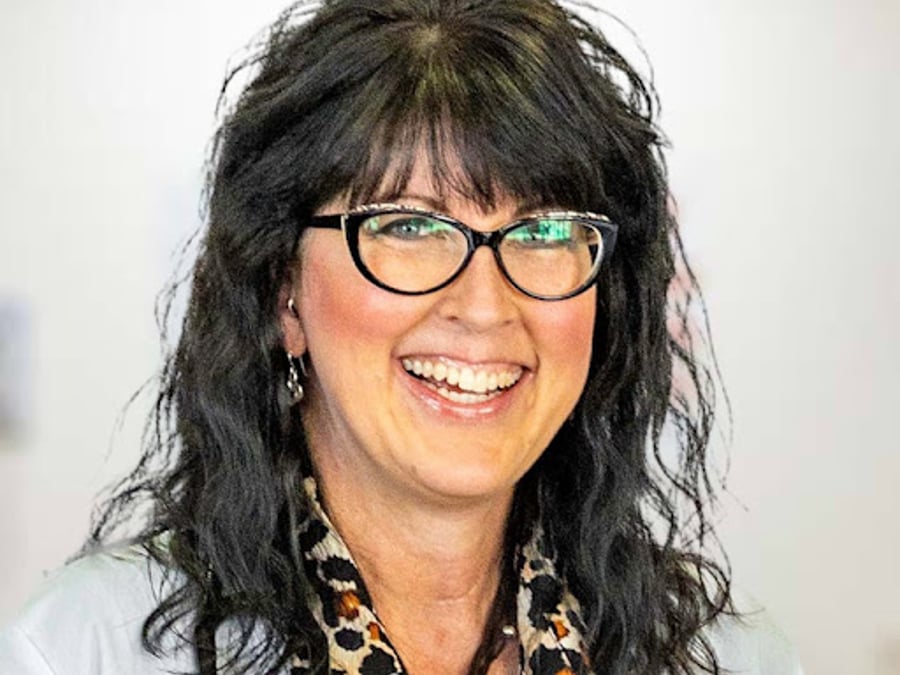 Nicole Owens, APN