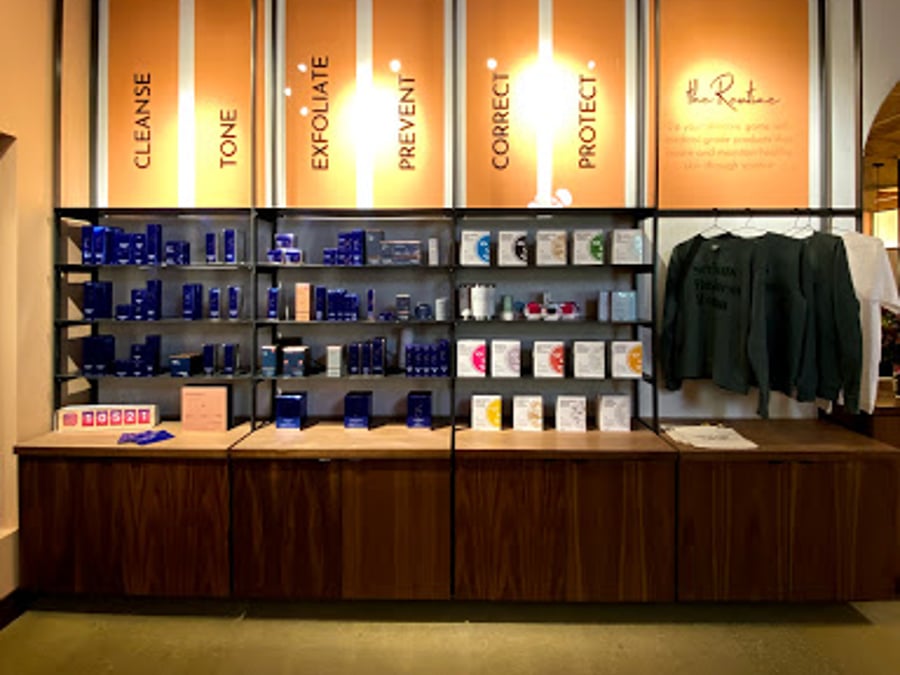 Boss Gal Beauty Bar - Grandview