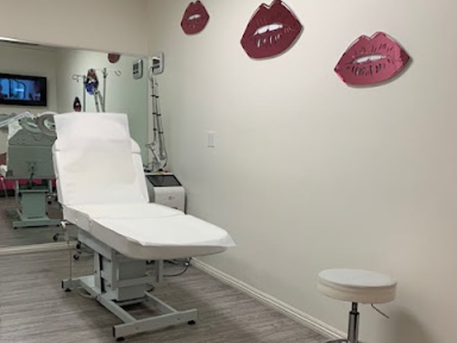 Snap Glam Med Spa