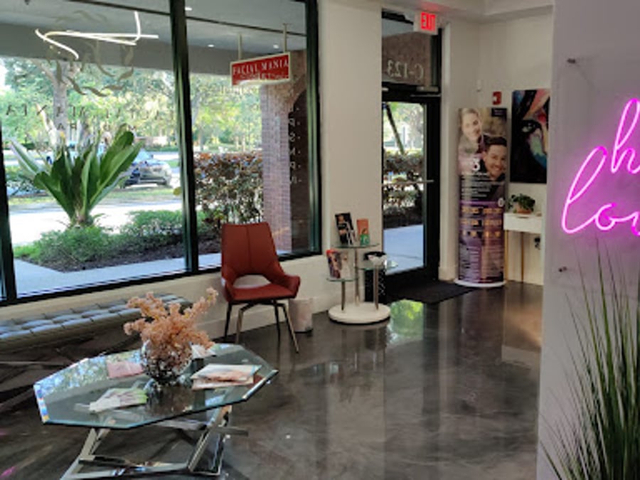 Facial Mania Med Spa Plantation