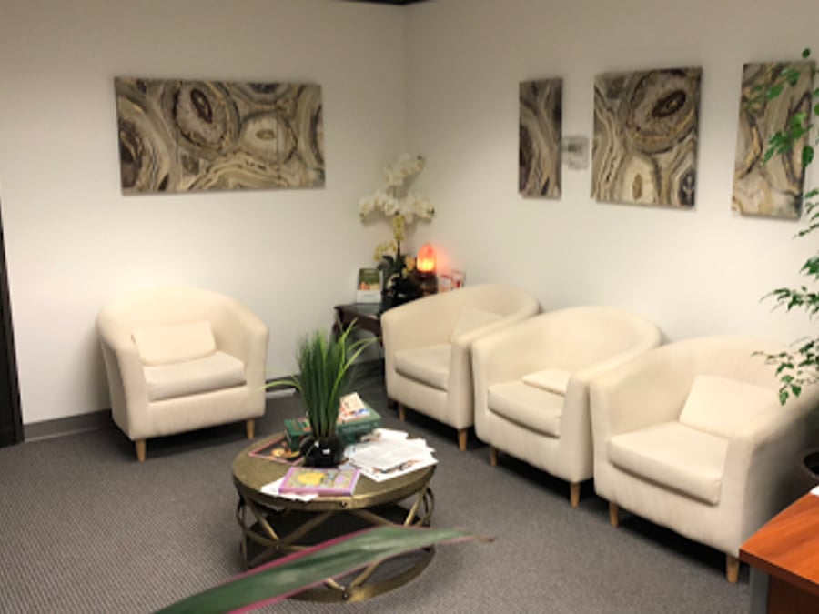 Holistic Health Chiropractic Clinic