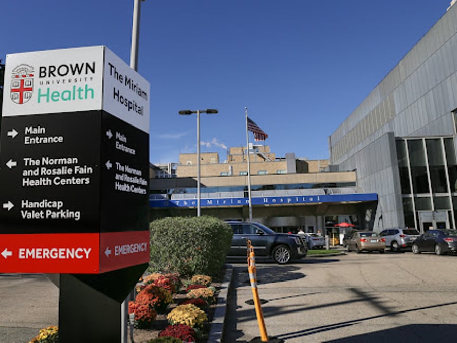 Center for Medical and Surgical Weight Loss at Brown University Health