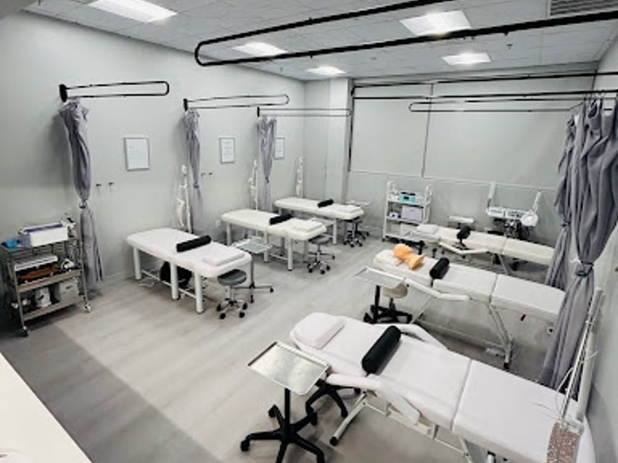 Academy of Aesthetics and Laser