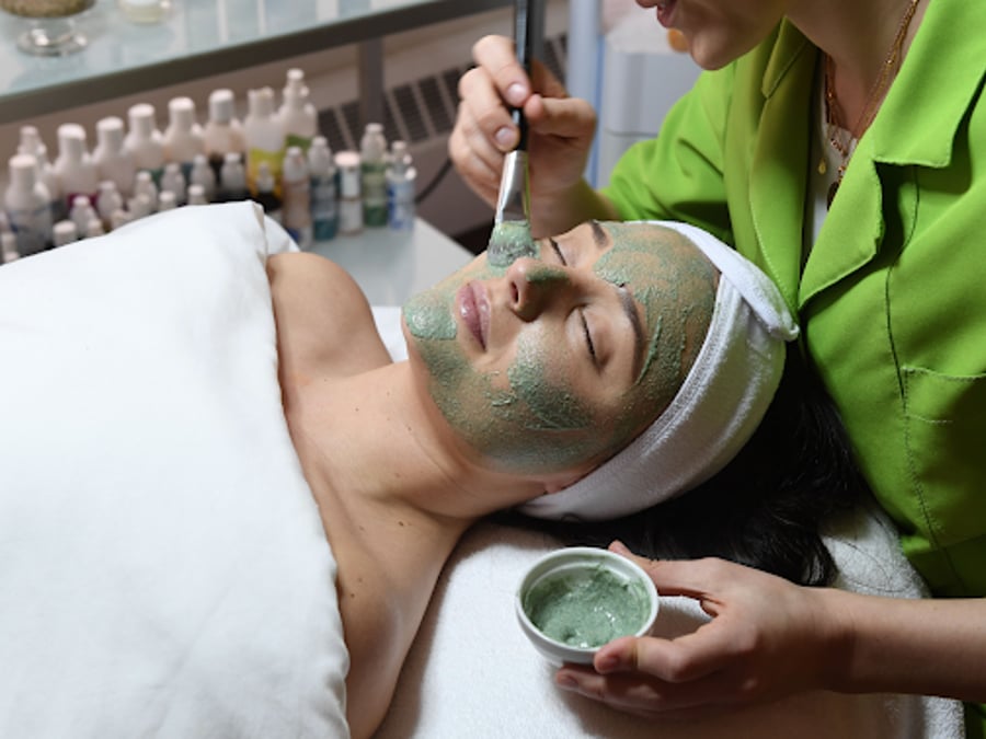 Elina Organics Holistic Clinical Spa