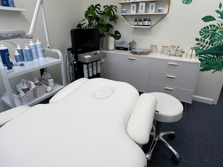 Flawless Skin Labs | Weight Loss | Acne Treatment | BioRePeel | PRP | EMS