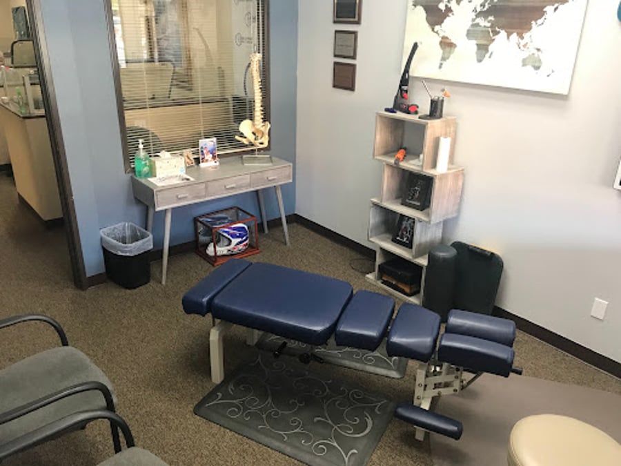 Simi Spine And Wellness