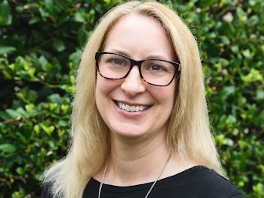 Gretchen Reis, MD