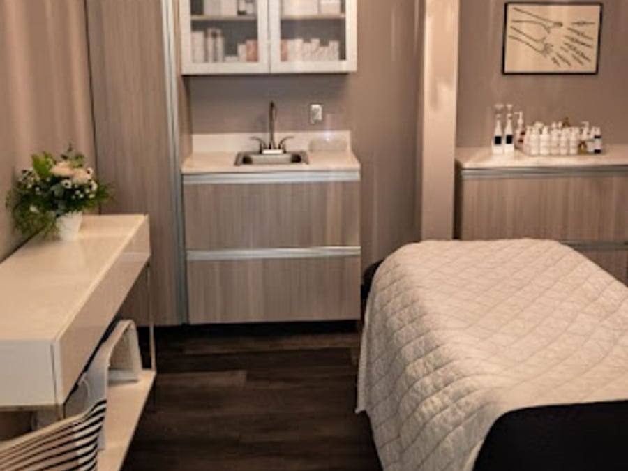 BE WELL Skin Space