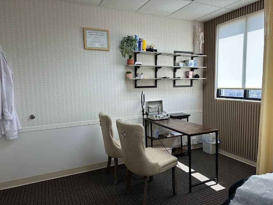 Centro de Acupuntura y Salud Natural – Acupuntura Natural Funcional, LLC Dr. César Armoza, AP