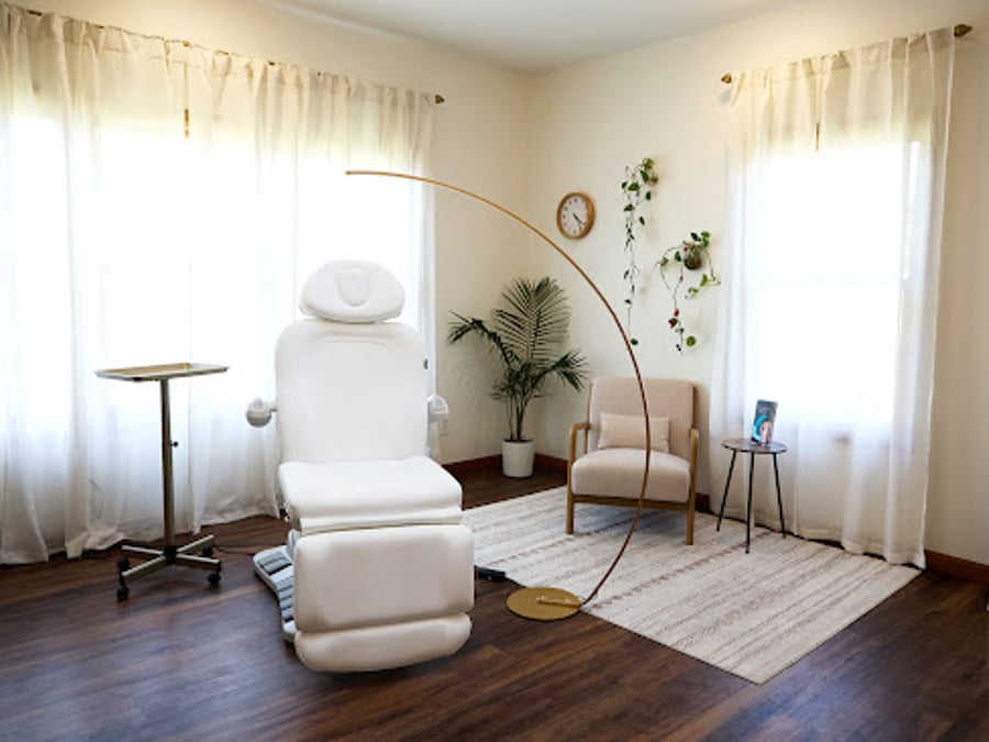 Eterna Beauty & Wellness