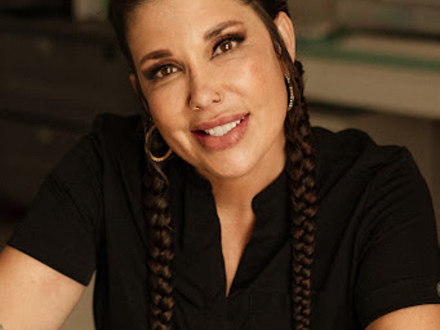 D'Cate Aesthetics & Medicine Erin Alouf, BA, MSN, FNP-BC, CPCP