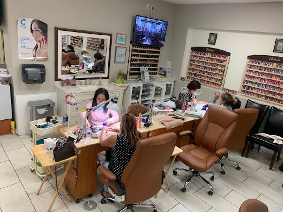 City Nails & Spa