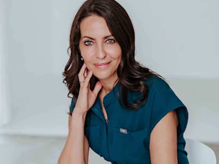 Reverse MedEsthetics and Health Spa
