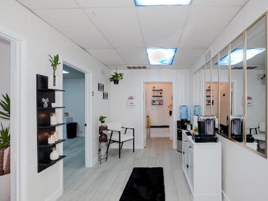 Evelyn Aesthetics Beauty Lounge