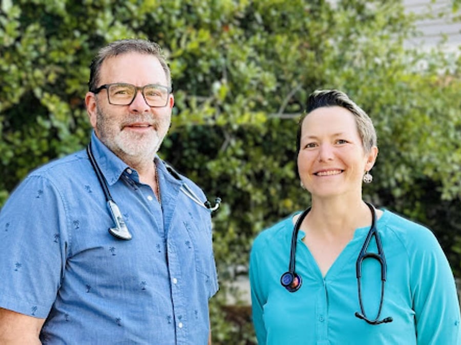 Middle Path Medicine - Gary Foresman, MD & Abigail Kraemer-Cole, PA-C + The MPM Supplement Store
