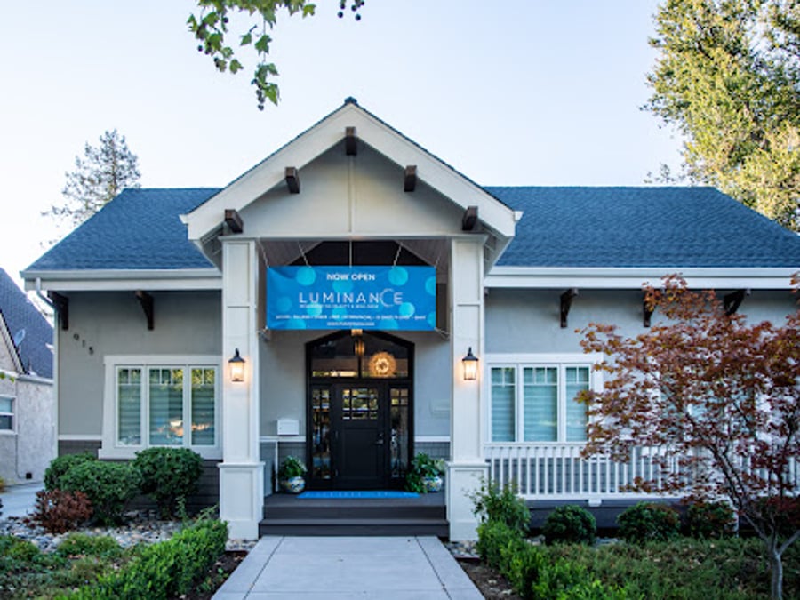 LUMINANCE REGENERATIVE BEAUTY & WELLNESS