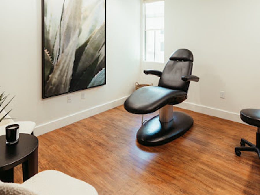 Institute of Aesthetics, Beauty & Wellness