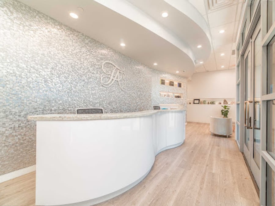 Facial Artistry & Aesthetics