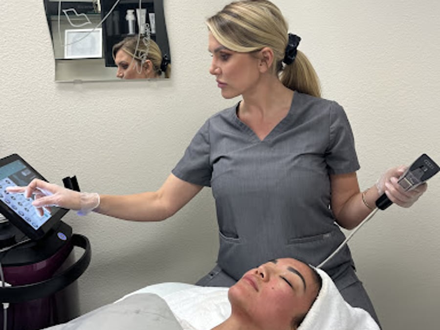 Divine Aesthetics Med Spa
